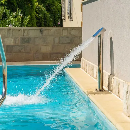 Aura - Comfort 5 With Shared Swimming Pool * Ντουμπρόβνικ